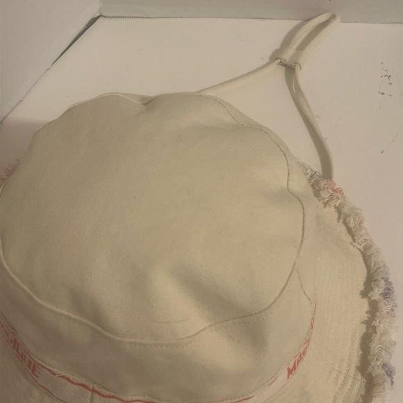 HOTEL MAGIQUE Anthropologie LOVE Apple HEARTS Bucket Hat Adjustable Sold out - Picture 5 of 11